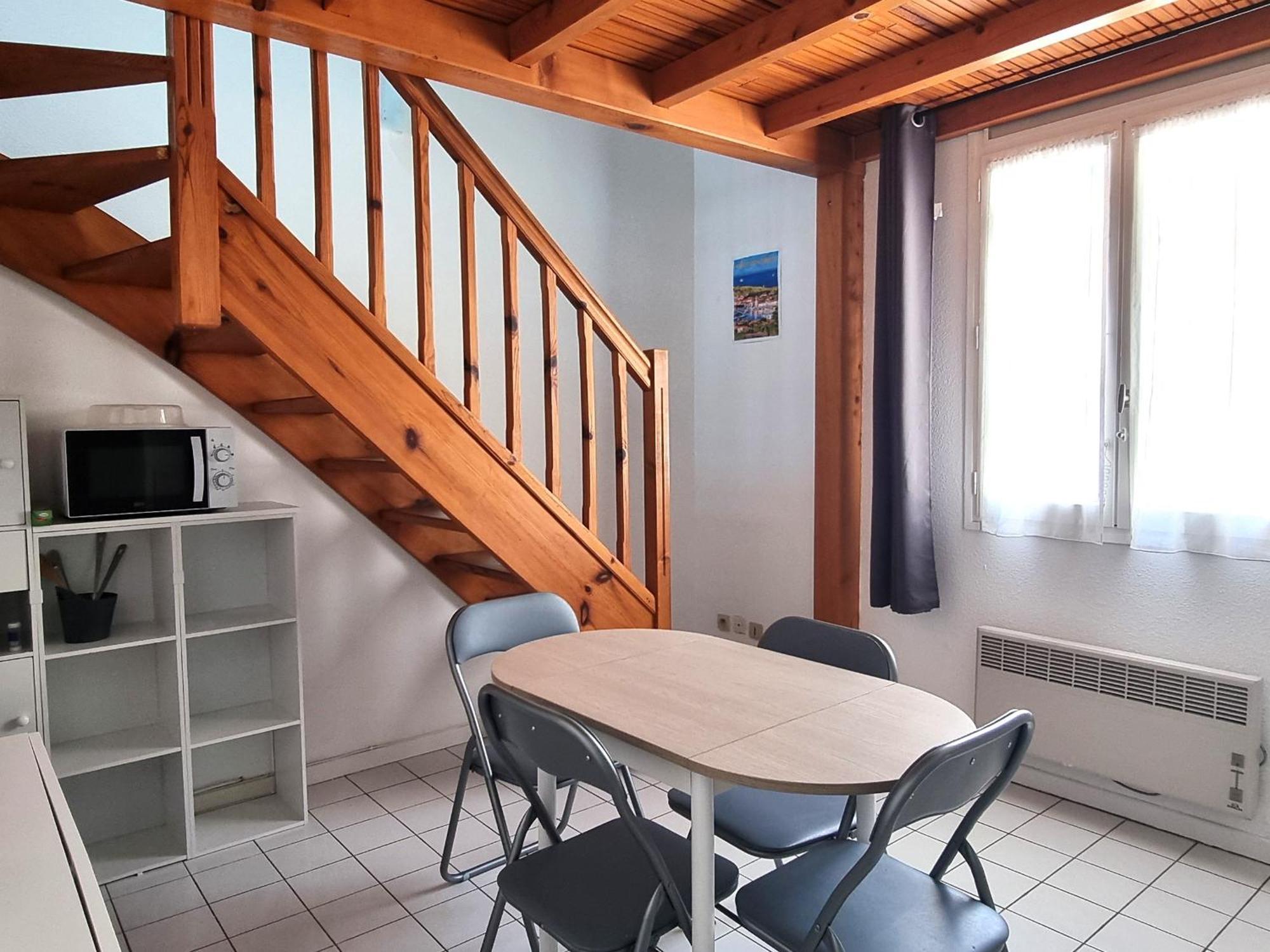 Appartement En Duplex 4 Couchages Au Coeur De Port-Vendres, Face A La Place De L'Obelisque - Fr-1-309-337 Port Vendres Bagian luar foto